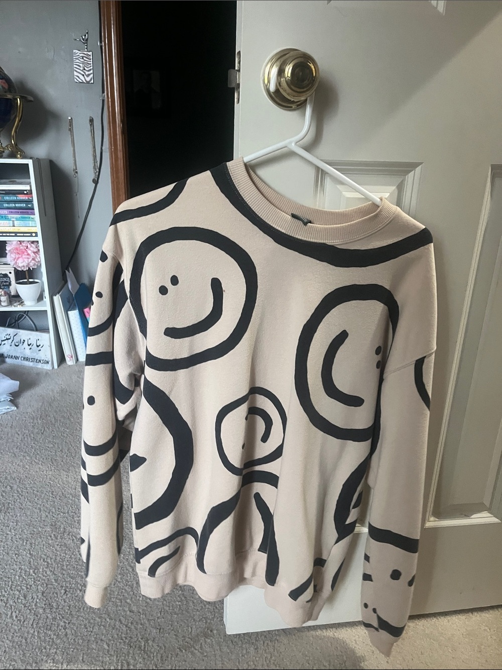 Beige Sweatshirt with Black Smiley Circle Print